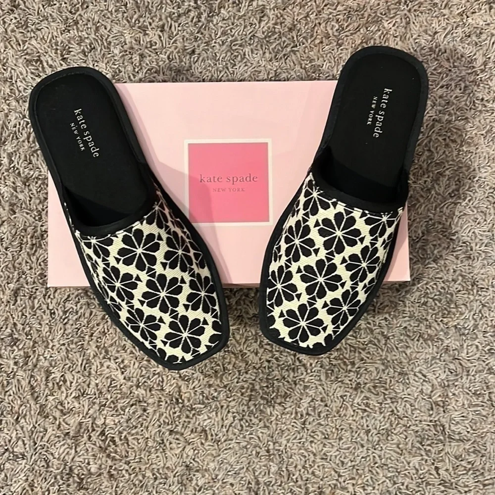 Kate Spade Flower Jacquard Dove Slippers NIB Sz 7